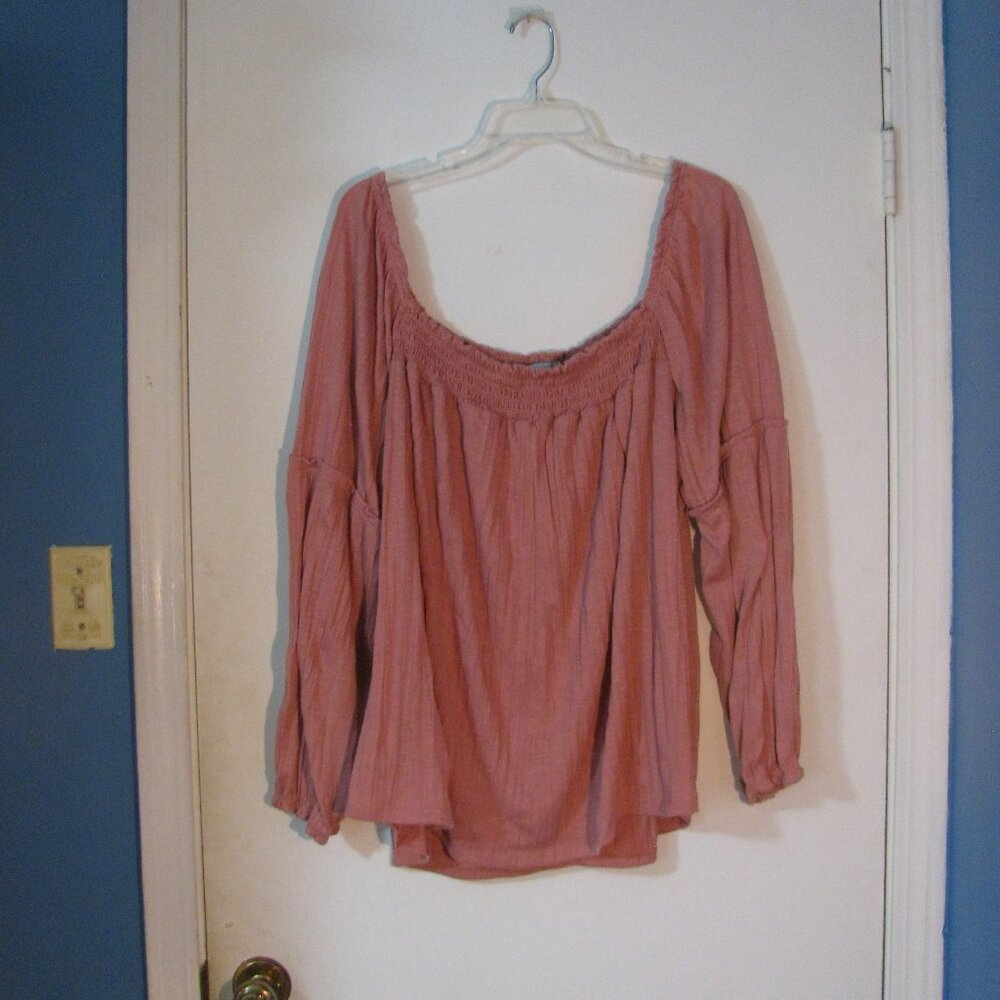 * Absolutely Famous Blouse Plus S 3X Smocking On or Off Shoulder